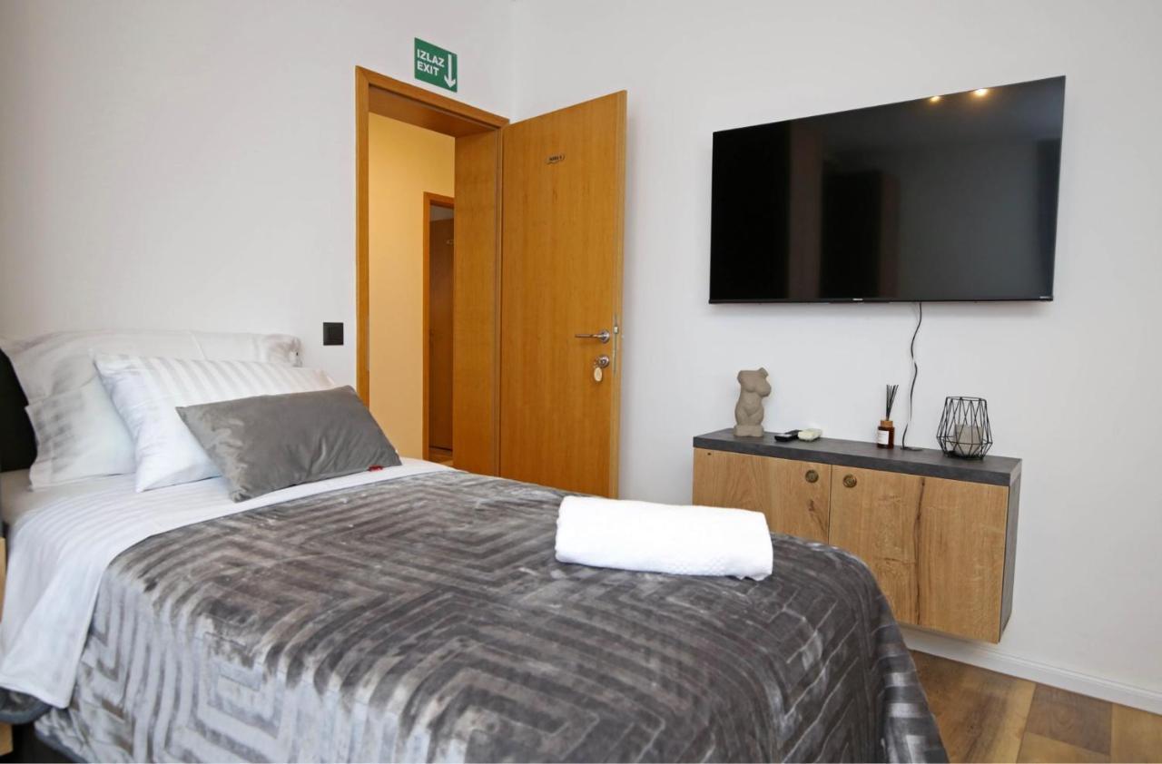 Apartmani Krka Rooms Lozovac Exterior foto